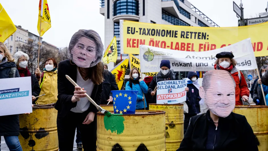 ausgestrahlt-eu-taxonomie-protestaktion-18112021